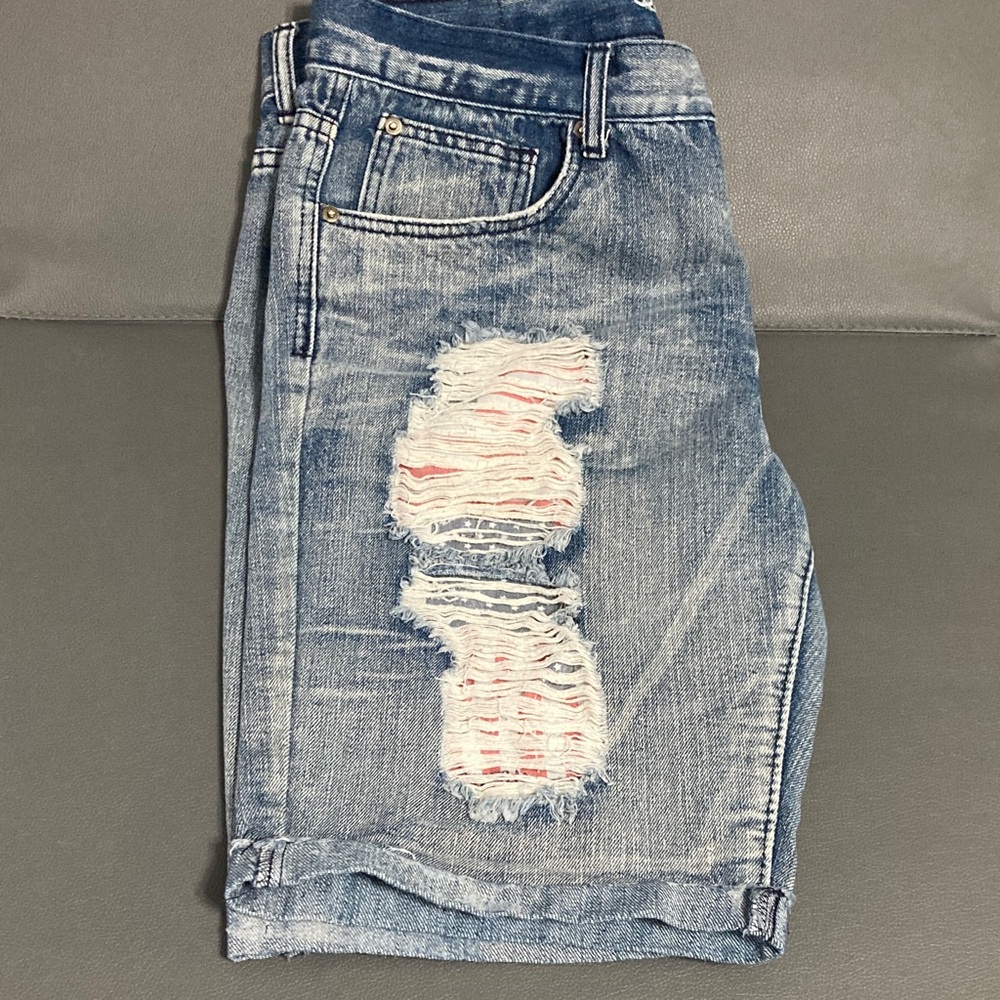 Carbon Blue US Flag Jean Shorts with Distressed Details - Picture 5 of 10